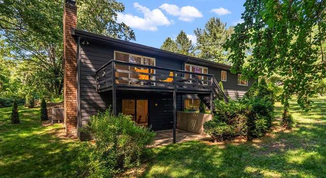 Photo of 7044 Cascade Rd SE, Grand Rapids, MI 49546