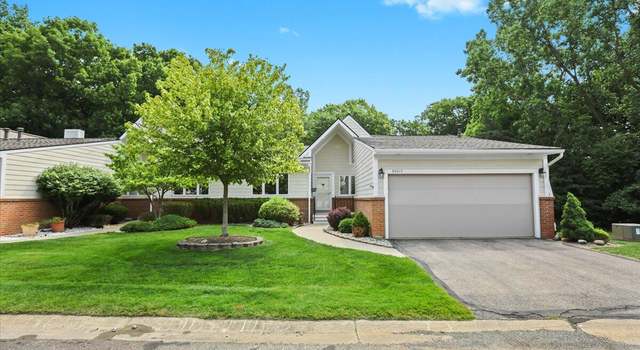 Photo of 34015 Hillside Ct, Farmington Hills, MI 48335