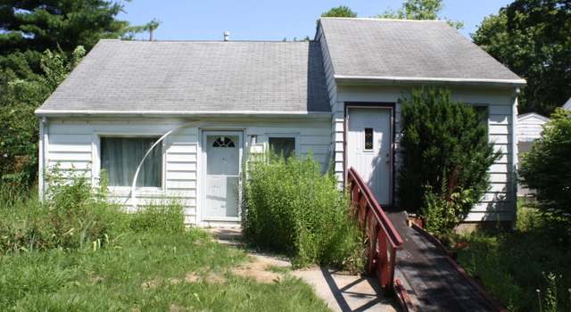 Photo of 1349 Marlborough Dr, Ann Arbor, MI 48104