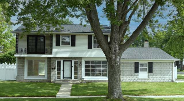 Photo of 26004 Shirley Ln, Dearborn Heights, MI 48127