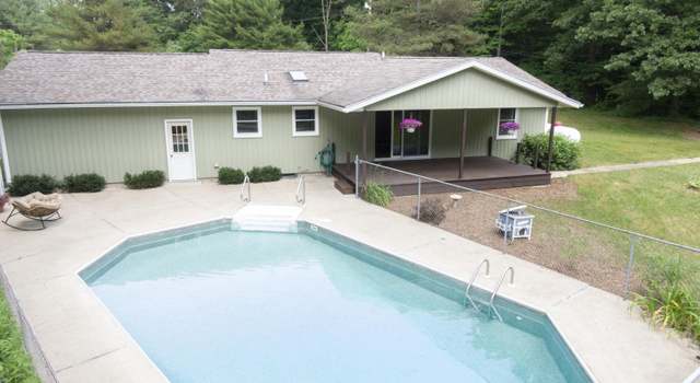 Photo of 186 Luce (baseline) Rd, Battle Creek, MI 49017