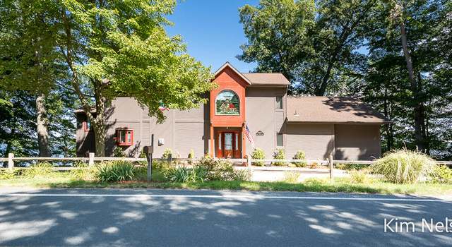 Photo of 6420 South Shore Dr, Whitehall, MI 49461