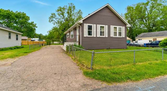 Photo of 3307 Brookfield Ave, Kalamazoo, MI 49048