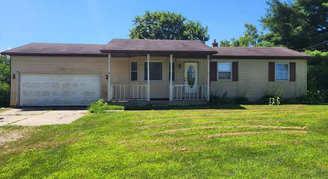 Photo of 17455 Starbrick St, Edwardsburg, MI 49112