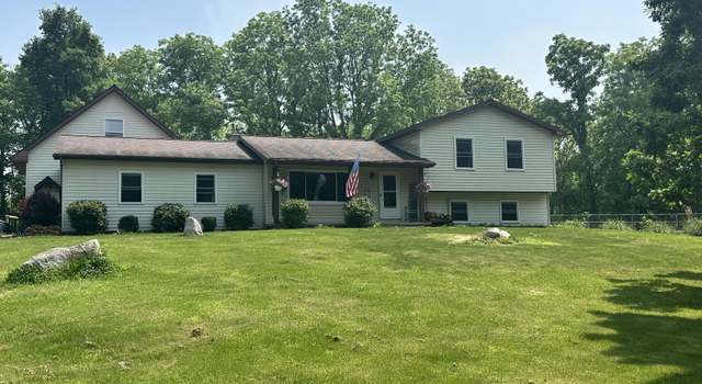 Photo of 11199 Edgewood Rd, Bellevue, MI 49021