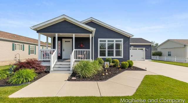 Photo of 5231 E Scenic Turn Ln, Holland, MI 49423