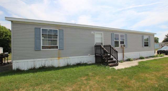 Photo of 7386 Woods Edge Dr NE, Belmont, MI 49306