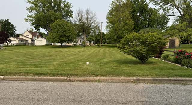 Photo of 407 Sherwood Ave, Three Oaks, MI 49128