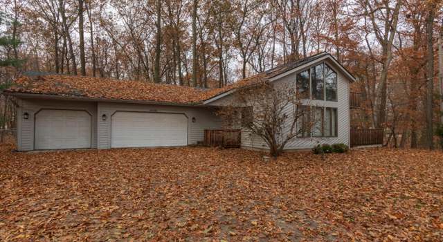 Photo of 10496 Woodlawn Dr, Portage, MI 49002