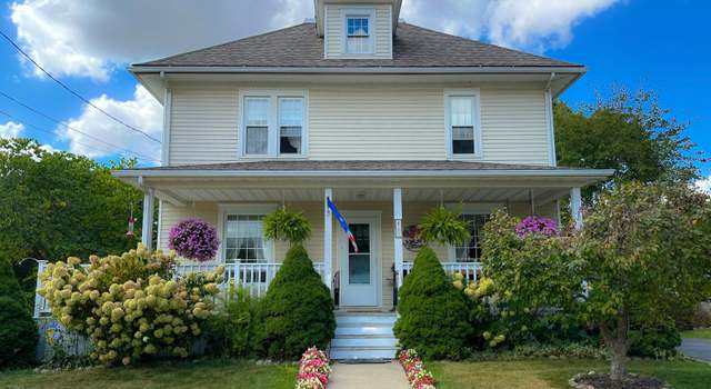 Photo of 410 S Center St, Stockbridge, MI 49285