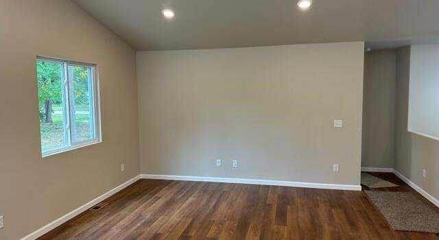 Photo of 280 Meeking St, Muskegon, MI 49442