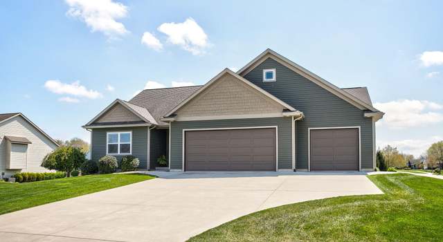 Photo of 6930 Groveside Dr, Zeeland, MI 49464