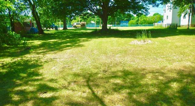 Photo of 302 Paw Paw St, Decatur, MI 49045