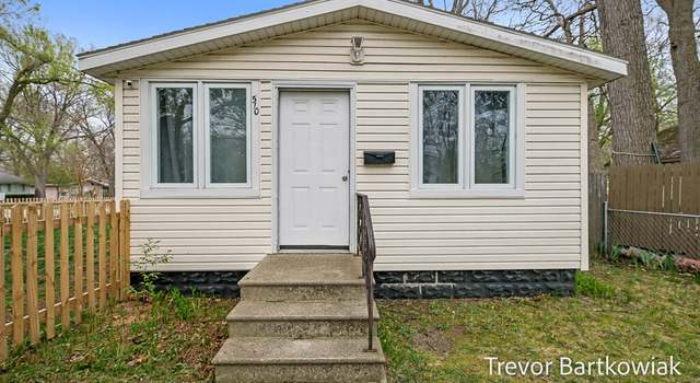 Photo of 510 Creston St, Muskegon, MI 49442