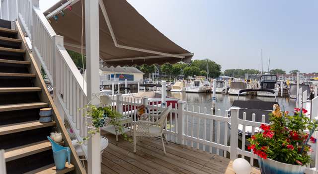 Photo of 10 Harbor Isle Dr, New Buffalo, MI 49117