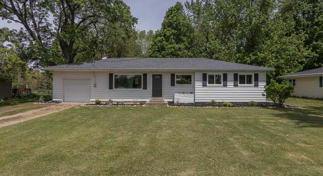Photo of 32300 56th Ave, Paw Paw, MI 49079