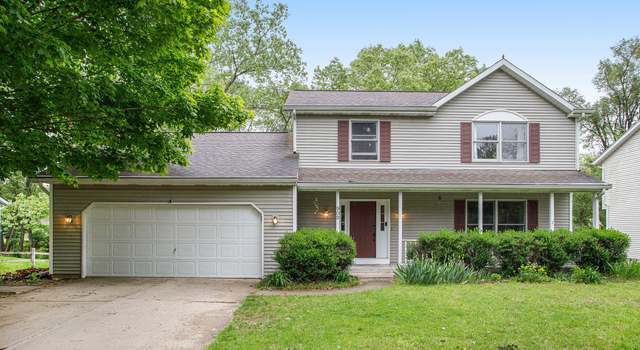 Photo of 909 Berkshire Dr, Kalamazoo, MI 49006