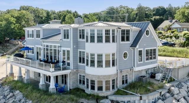 Photo of 3698 Lake Shore Dr, New Buffalo, MI 49117