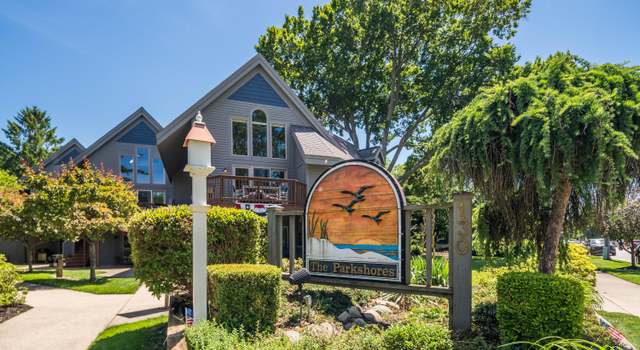 Photo of 130 North Shore Dr #8, South Haven, MI 49090