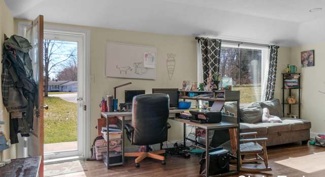 Photo of 313 6 Mile Rd NE, Comstock Park, MI 49321