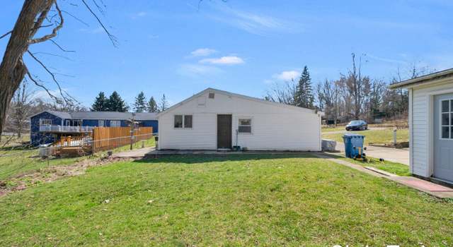 Photo of 313 6 Mile Rd NE, Comstock Park, MI 49321
