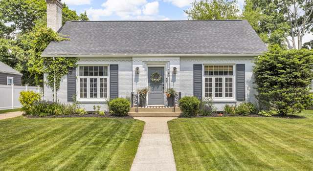 Photo of 720 Crescent Rd, Jackson, MI 49203