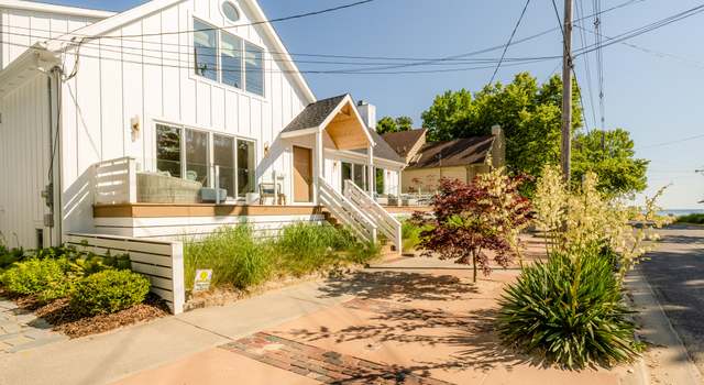 Photo of 1107 Lions Park Dr, St. Joseph, MI 49085