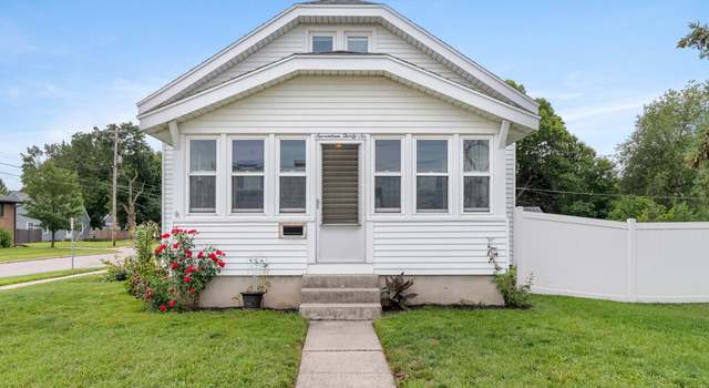 Photo of 1736 Porter St SW, Wyoming, MI 49519