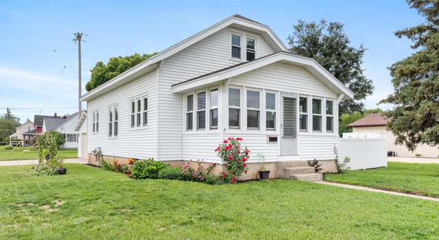 Photo of 1736 Porter St SW, Wyoming, MI 49519