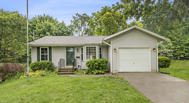 Photo of 238 Baynton Ave NE, Grand Rapids, MI 49503