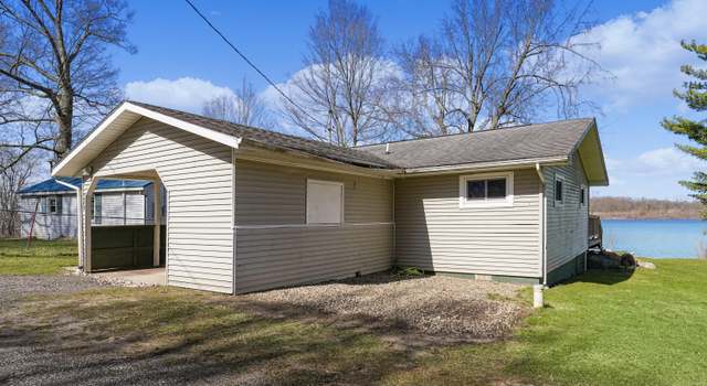 Photo of 305 Clear Lake Dr, Dowling, MI 49050