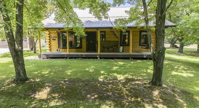 Photo of 11411 Sandy Bottom Rd NE, Rockford, MI 49341