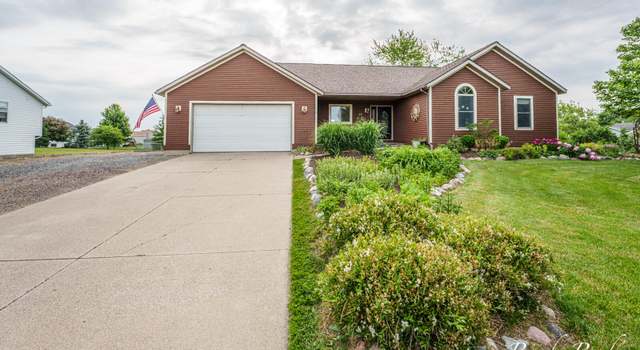 Photo of 836 Eagle Ridge Dr, Coopersville, MI 49404