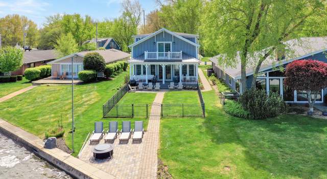 Photo of 21674 Lake St, Cassopolis, MI 49031