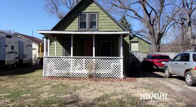 Photo of 912 Wayne St, Jackson, MI 49202