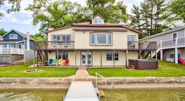 Photo of 978 E 88th St, Newaygo, MI 49337