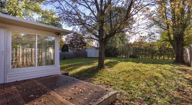 Photo of 915 W Merchant St, New Buffalo, MI 49117