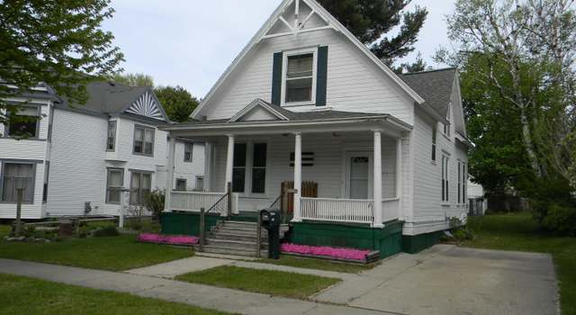 Photo of 306 N Rowe St, Ludington, MI 49431