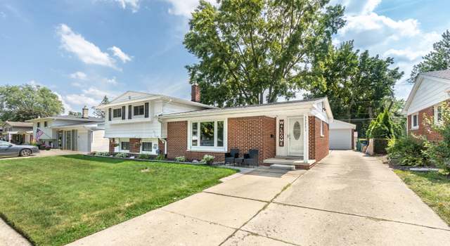 Photo of 33231 Flanders St, Farmington, MI 48336