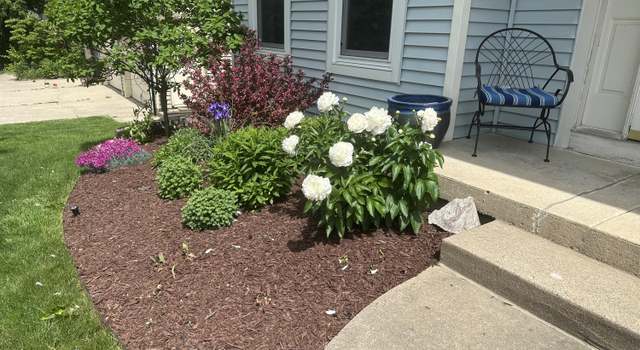 Photo of 2255 Stowevalley Dr SE, Kentwood, MI 49508