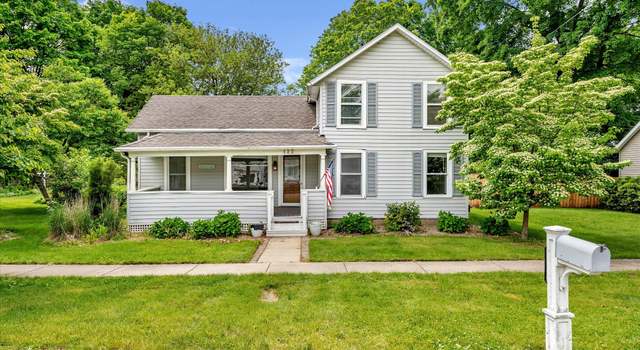 Photo of 122 S Cedar St, Schoolcraft, MI 49087