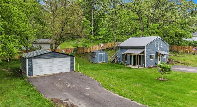 Photo of 418 W Fargo St, Ionia, MI 48846