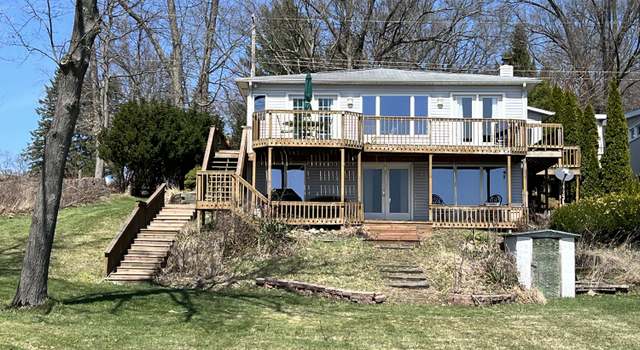 Photo of 4923 Lakefront Dr, Delton, MI 49046