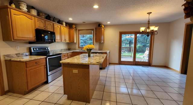 Photo of 2201 Anderson Cir, Stevensville, MI 49127