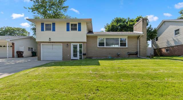Photo of 2200 Rossiter Pl Pl, Lansing, MI 48911