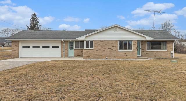 Photo of 8780 Austin Rd, Saline, MI 48176