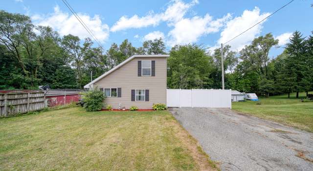 Photo of 144 Maple Rd, Michigan Center, MI 49254