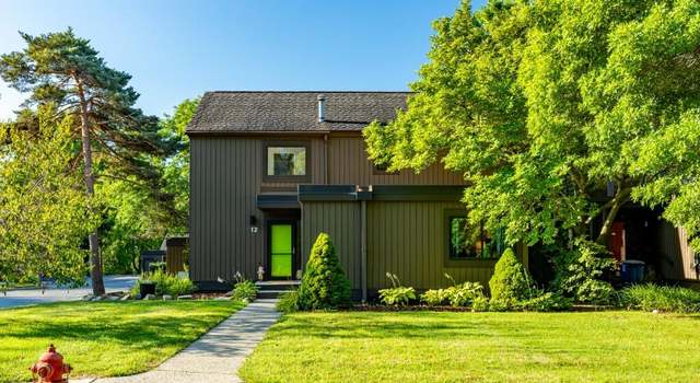 Photo of 12 Haverhill Ct, Ann Arbor, MI 48105