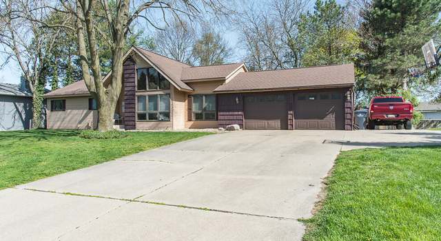 Photo of 6635 Woodlea Dr, Kalamazoo, MI 49048