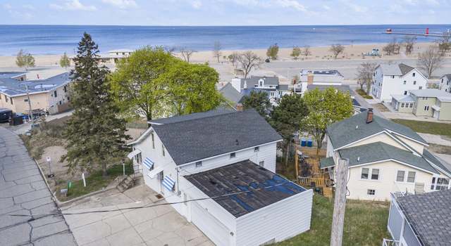 Photo of 101 Prospect St, Grand Haven, MI 49417